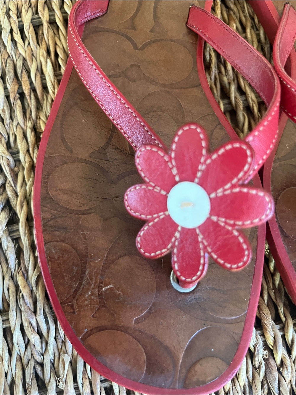Women's Coach Red Flower Thong Sandals - Picture 7 of 10